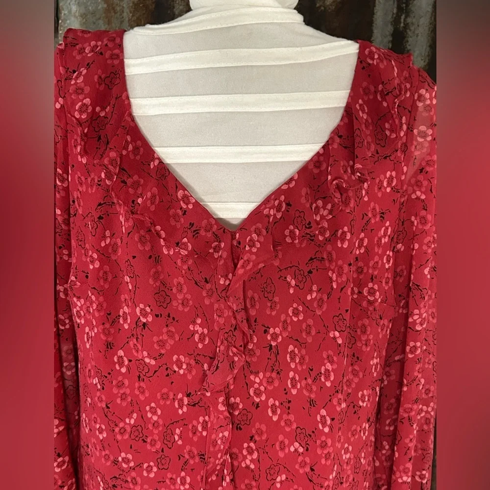 Ann Taylor LOFT Red Floral Silk Ruffle Blouse-Large - Picture 3 of 8